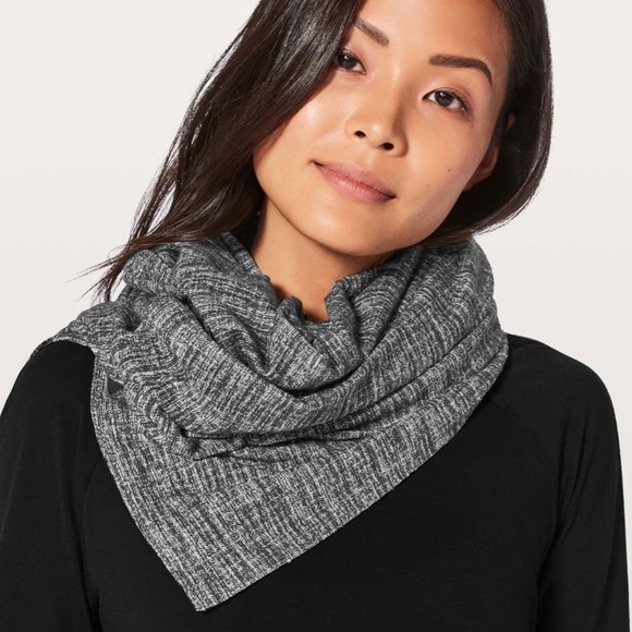 lululemon athletica Accessories - Lululemon Vinyasa Scarf *Rulu